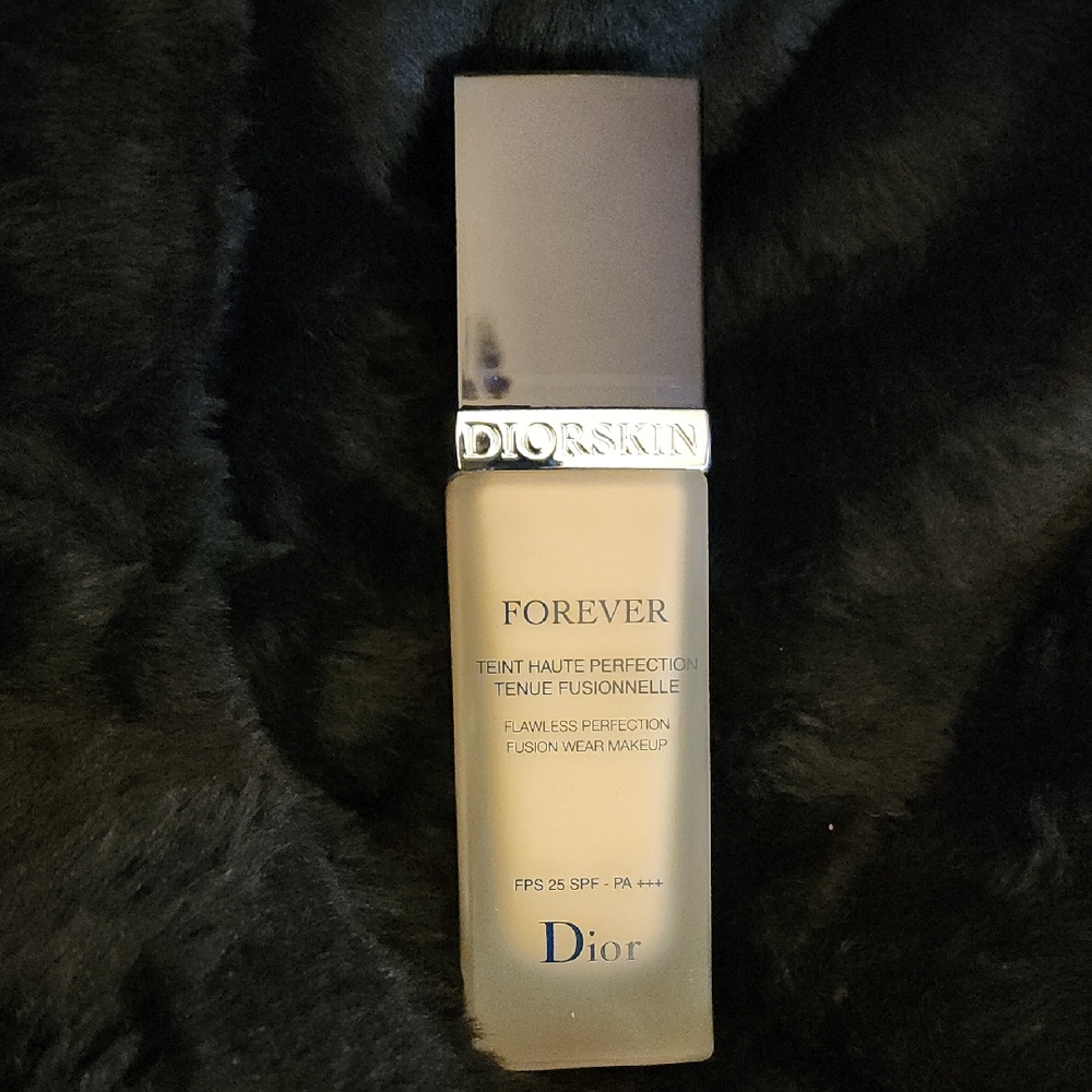 020 Dior Forever Teint Haute Perfection Foundation - SPF 25